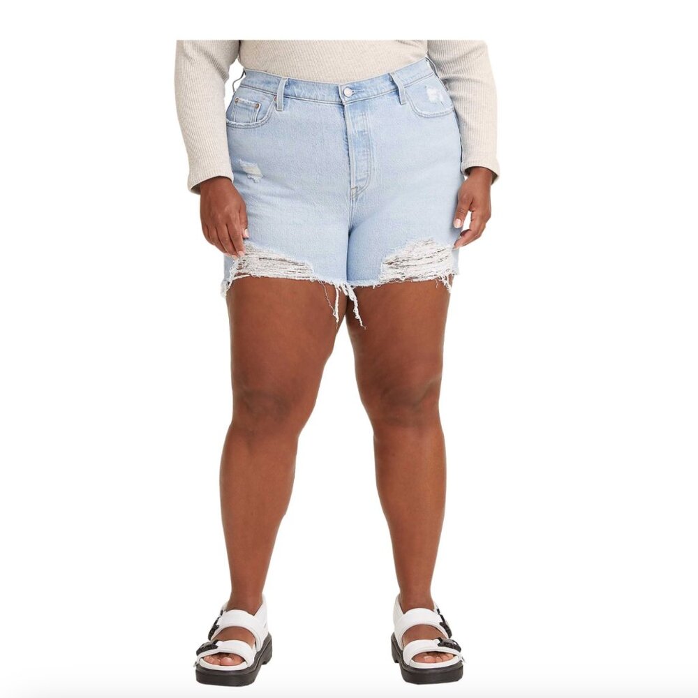 Levi's Women's 501 Cut Off Hem High Rise Shorts - Plus Size - Picture 1 of 8